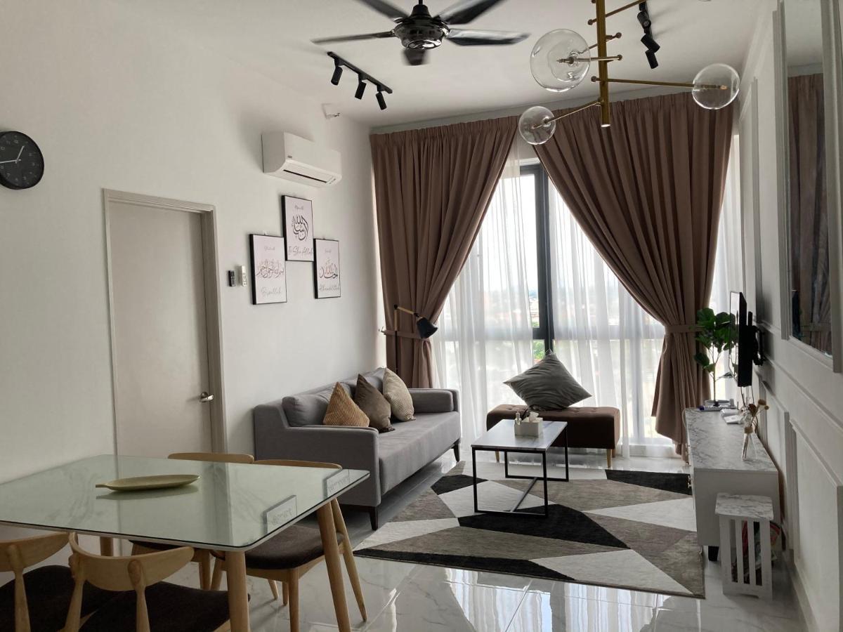 Free Netflix! Zas Suite At Troika Residence, Kb Kota Bharu Zewnętrze zdjęcie