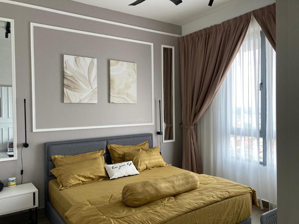 Free Netflix! Zas Suite At Troika Residence, Kb Kota Bharu Zewnętrze zdjęcie
