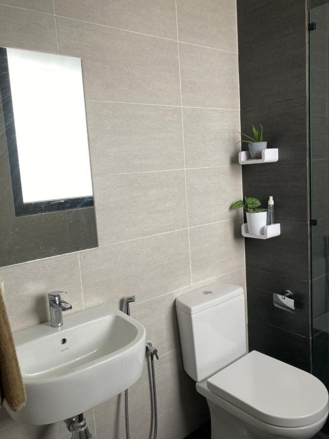 Free Netflix! Zas Suite At Troika Residence, Kb Kota Bharu Zewnętrze zdjęcie