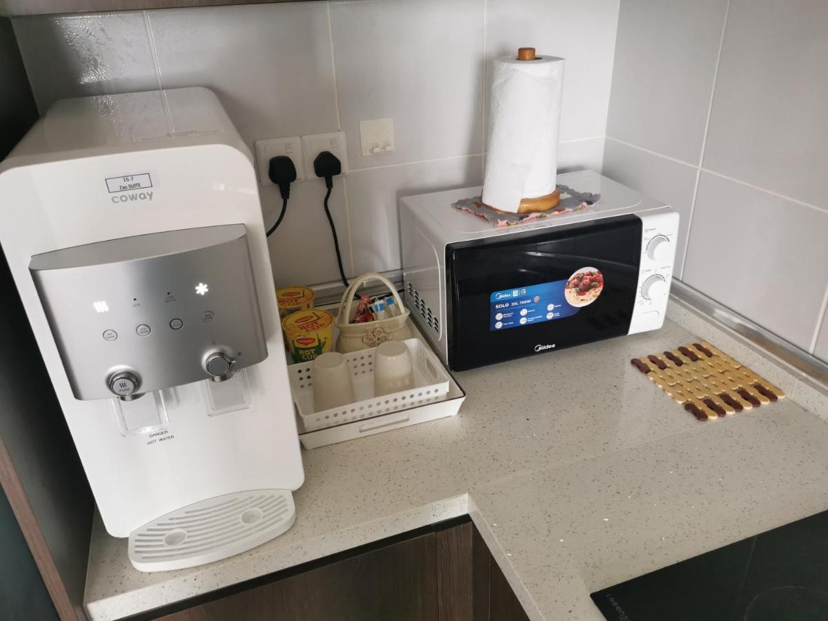 Free Netflix! Zas Suite At Troika Residence, Kb Kota Bharu Zewnętrze zdjęcie